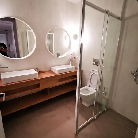 Mandevilla Hillside Luxury *