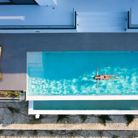 Villa Mandevilla Hillside Luxury