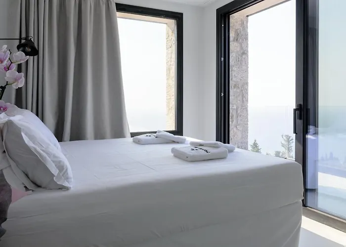 Villa Mandevilla Hillside Luxury