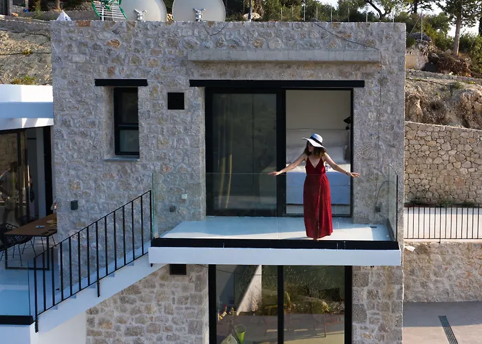 Mandevilla Hillside Luxury *